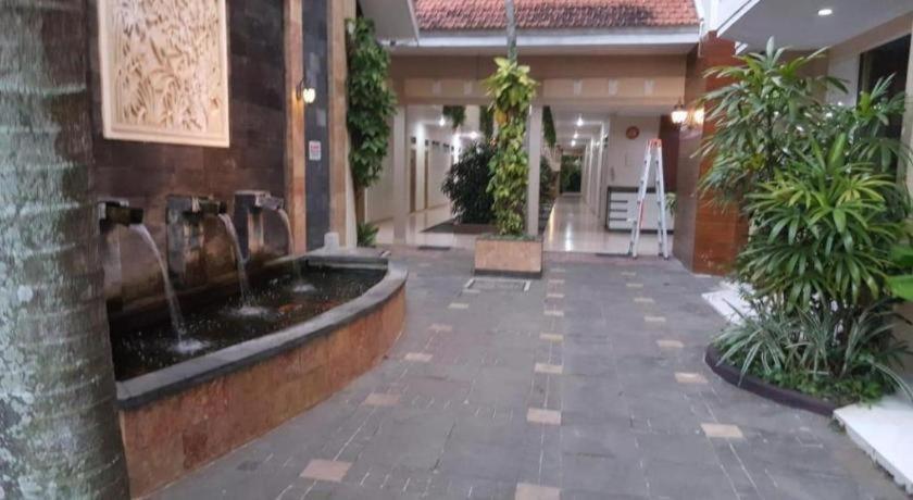 Hotel Sulawesi Jembel Esterno foto